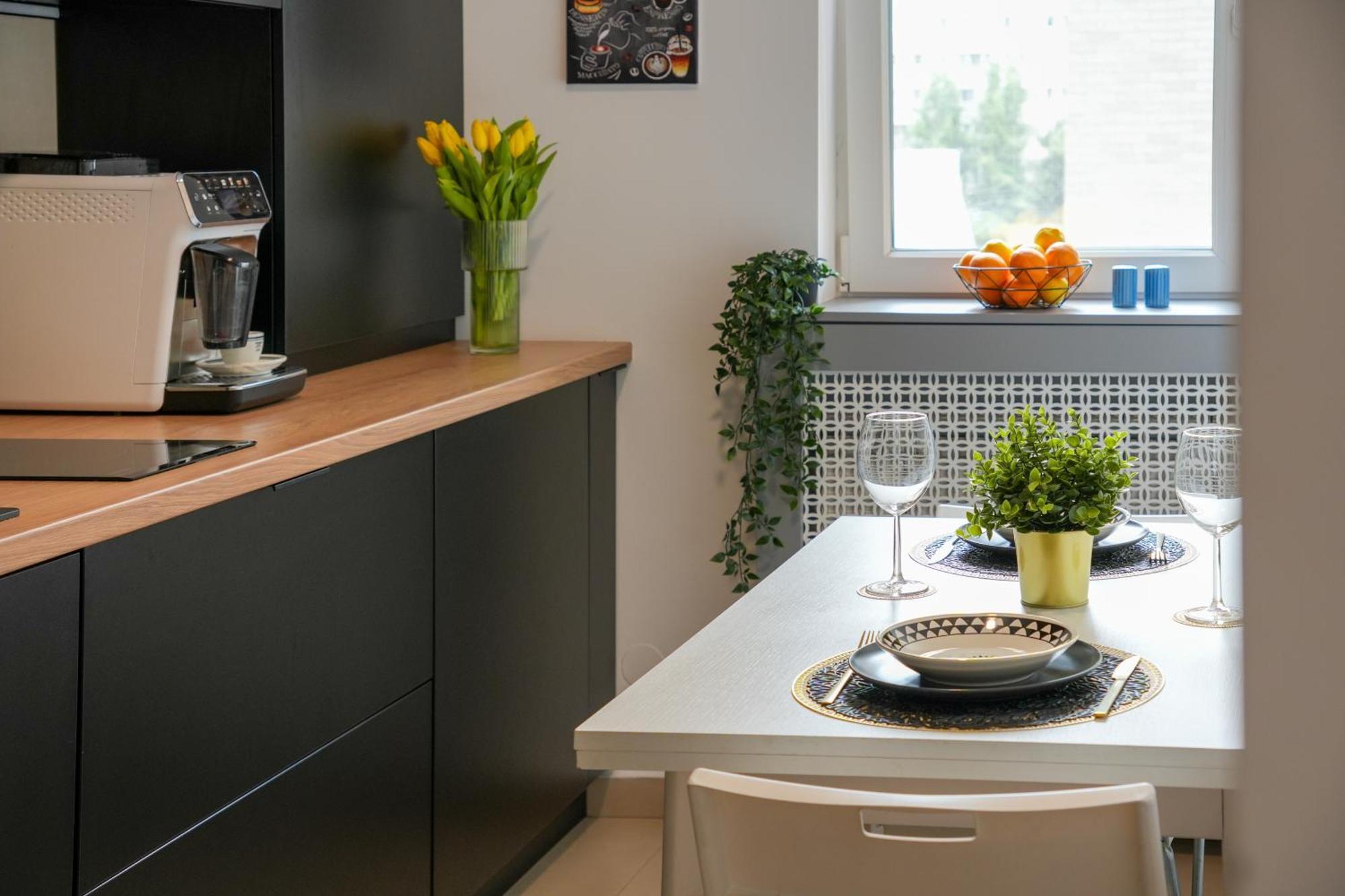 Ana - Cozy & Quiet Apt With Balcony & Garden View บูคาเรสต์ ภายนอก รูปภาพ