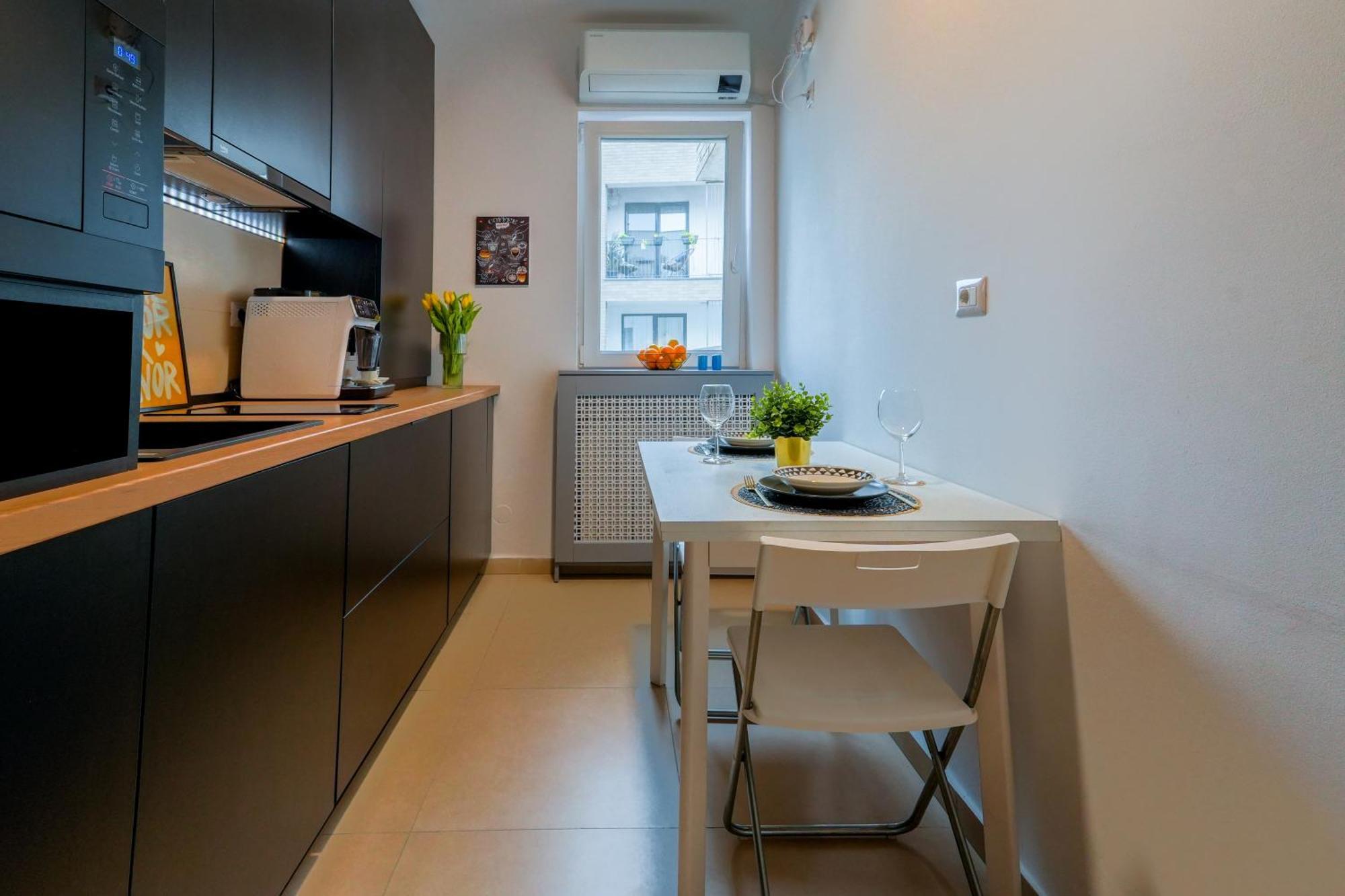 Ana - Cozy & Quiet Apt With Balcony & Garden View บูคาเรสต์ ภายนอก รูปภาพ